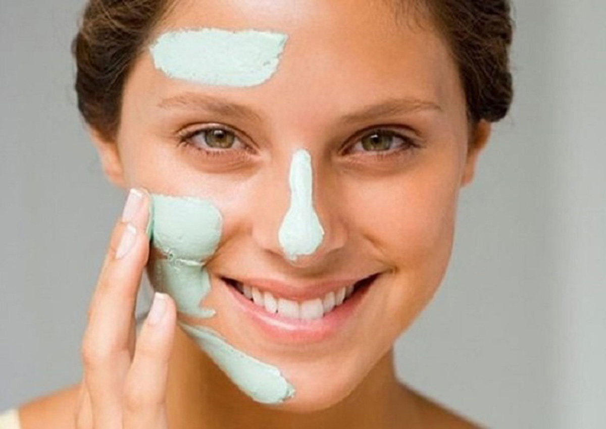 Trị mụn bằng kem đánh răng có tốt không?